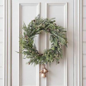 Artificial Mixed Foliage, Gold Berry & Pinecone Christmas Wreath Decoration with Bells for Front Door or Indoor Wall